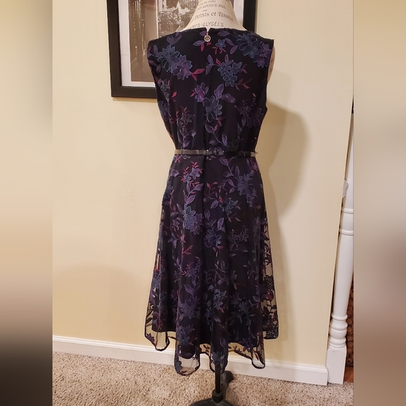 EUC Tommy Hilfiger dress sz 12 - Picture 2 of 14